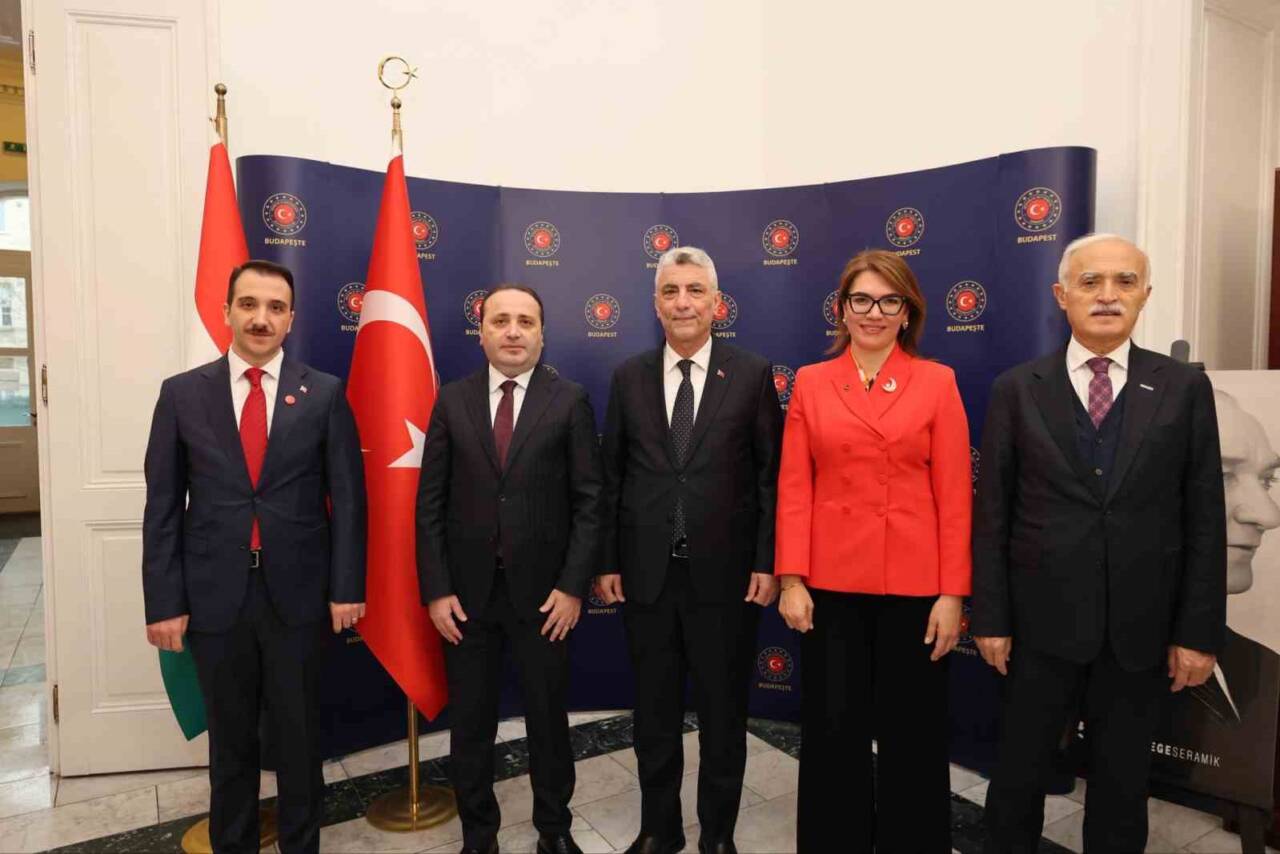 Ticaret Bakanı Ömer Bolat, Macaristan'da Türkiye-Macaristan Ortak Ekonomik ve Ticari