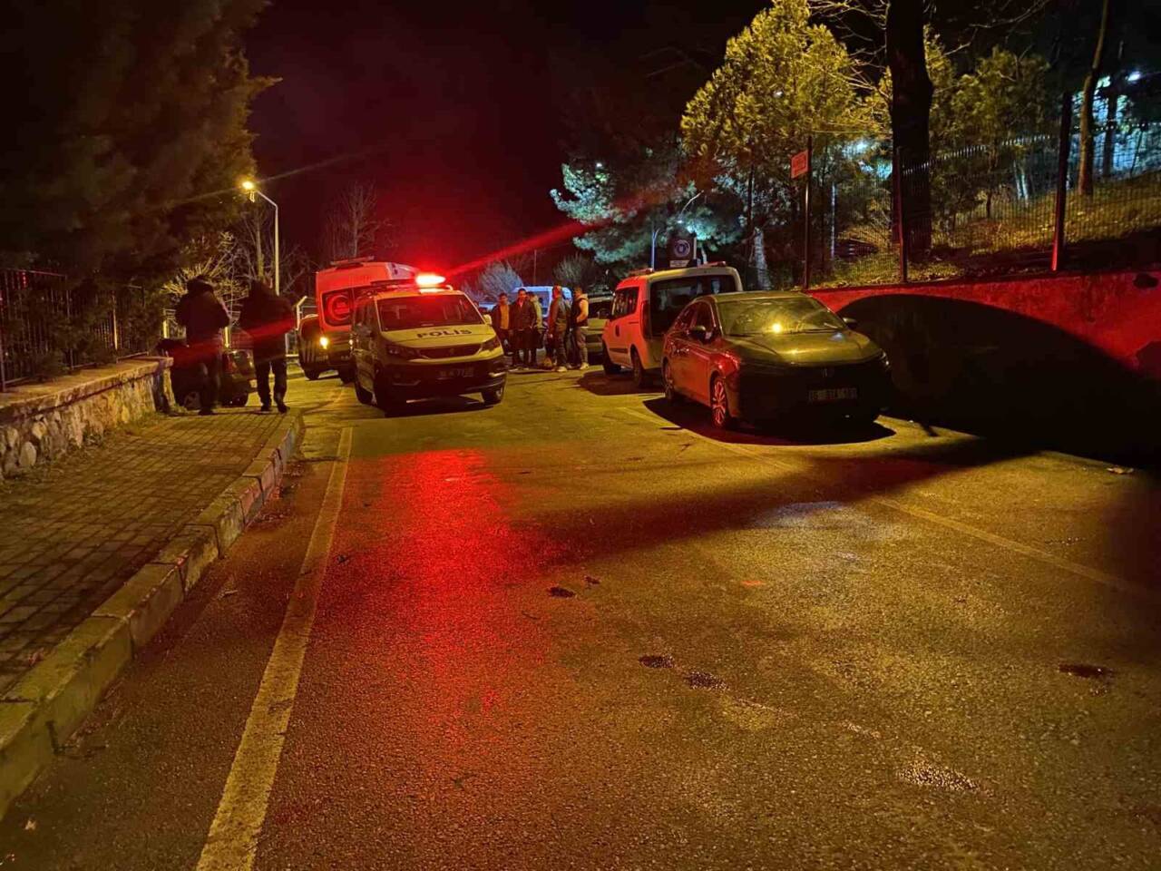 Bursa'nın Yıldırım ilçesinde Alican A. ile Eren B. arasında trafik