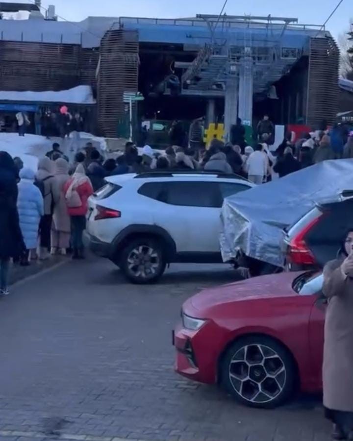 Uludağ'ın kış turizmi, hafta sonu ve sömestr tatilinde yoğun ziyaretçi