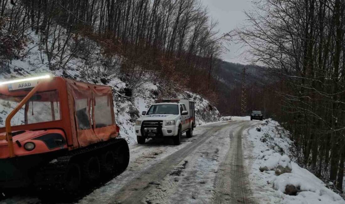 Yalova'nın Teşvikiye beldesinde yoğun kar yağışı nedeniyle mahsur kalan 35