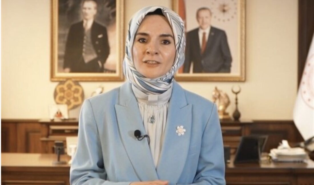 Aile ve Sosyal Hizmetler Bakanı Mahinur Özdemir Göktaş, Evde Bakım