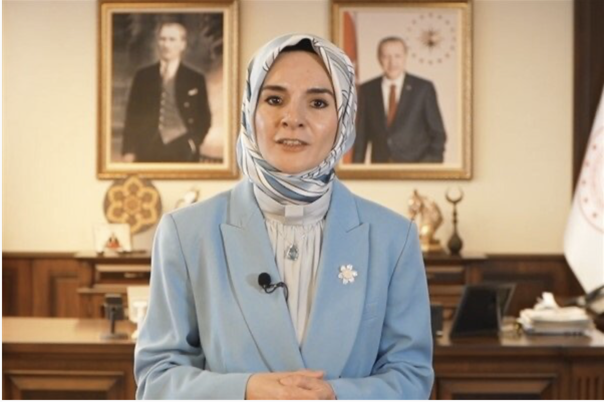 Aile ve Sosyal Hizmetler Bakanı Mahinur Özdemir Göktaş, Evde Bakım