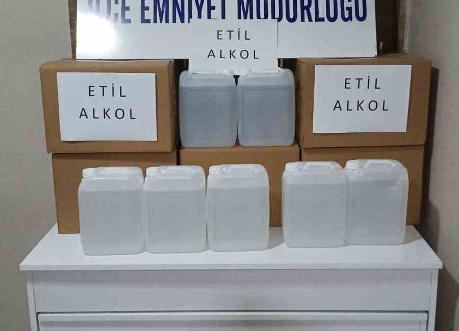 Bursa'nın İznik ilçesinde, KOM ve İznik Emniyet Müdürlüğü ekipleri, izinsiz