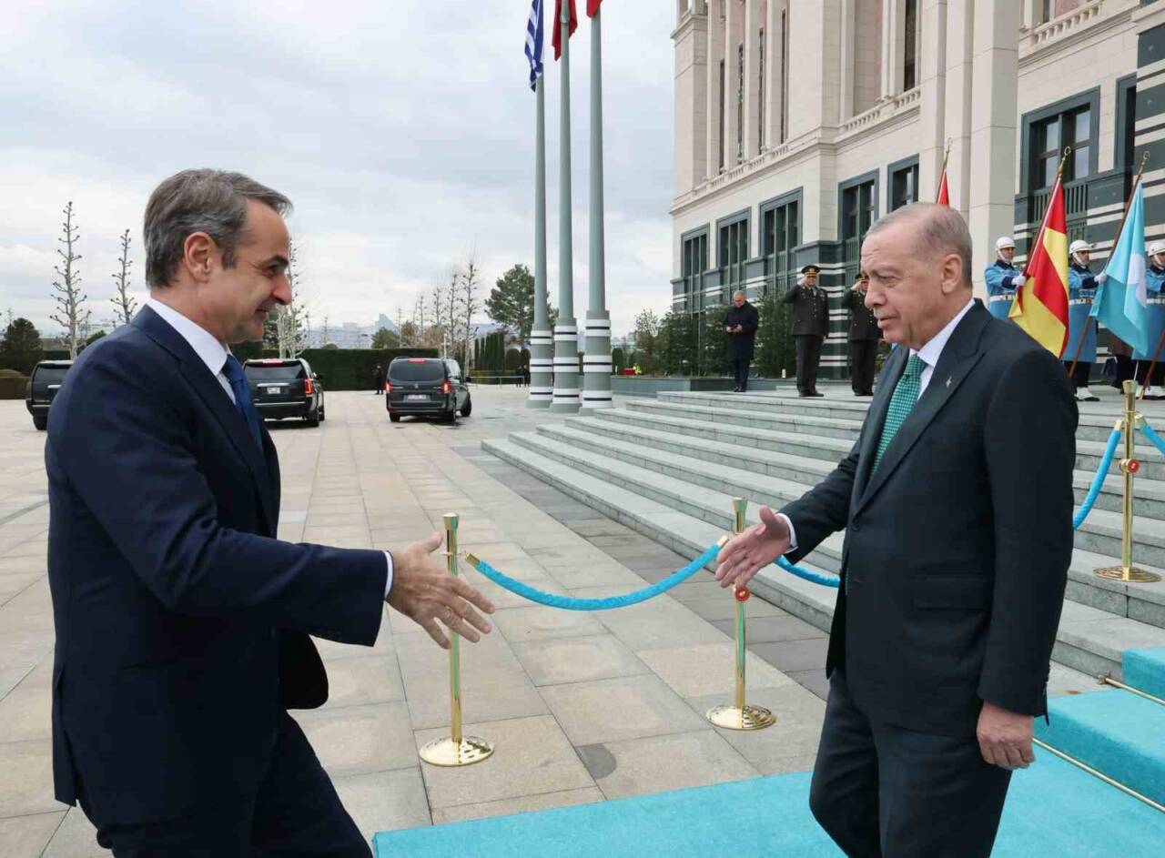Cumhurbaşkanı Recep Tayyip Erdoğan, Yunanistan Başbakanı Kiryakos Miçotakis’i Ankara’da resmi