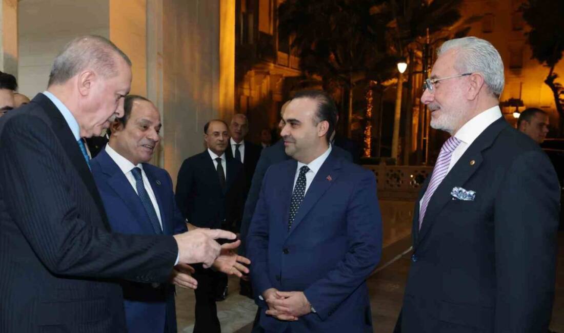 Cumhurbaşkanı Recep Tayyip Erdoğan, Mısır'da gerçekleştirdiği resmi ziyaret sırasında Cumhurbaşkanı