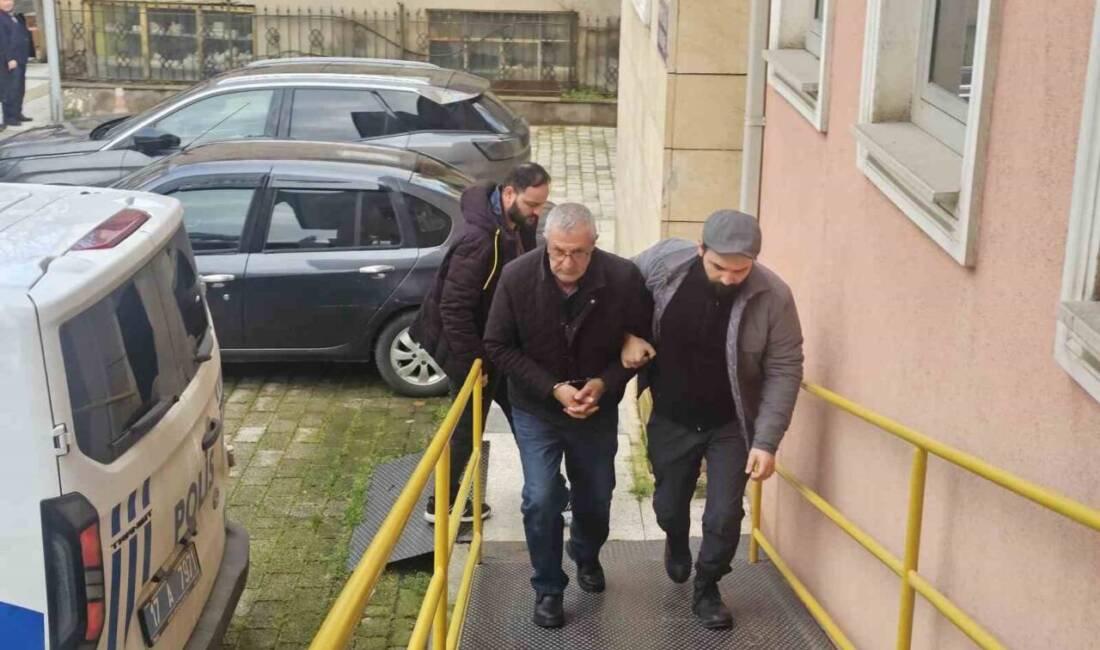 Çanakkale'nin Çan ilçesinde, Muzaffer Elmas (68) tartıştığı oğlu Erkan Elmas'ı