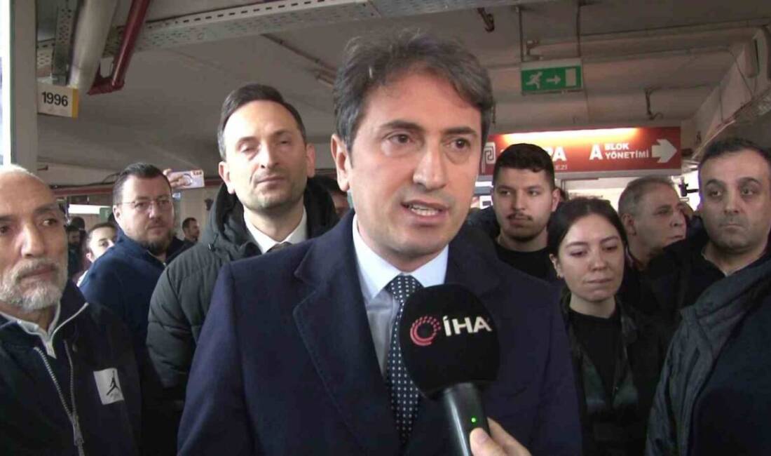 PERPA Ticaret Merkezi'nde yapılan genel kurul sonrası Selahattin Çekiç'in başkanlığındaki