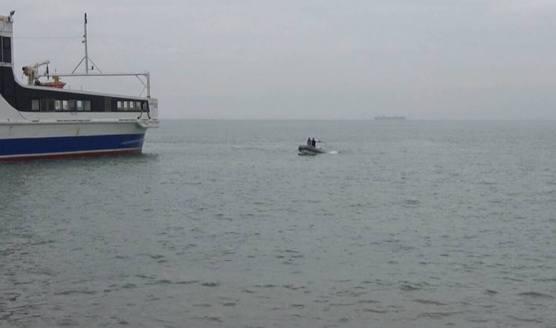 Yalova'da feribot iskelesi açıklarında su yüzeyinde bulunan kadın cesedinin Yeliz