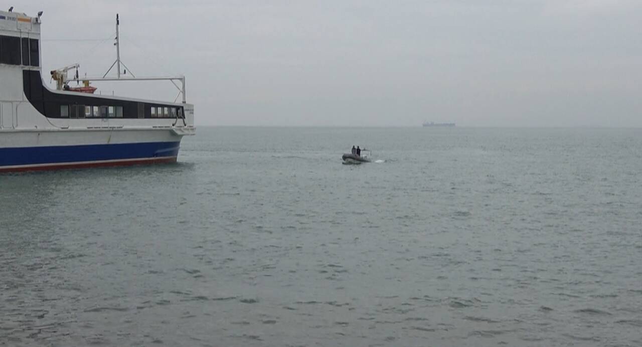 Yalova'da feribot iskelesi açıklarında su yüzeyinde bulunan kadın cesedinin Yeliz