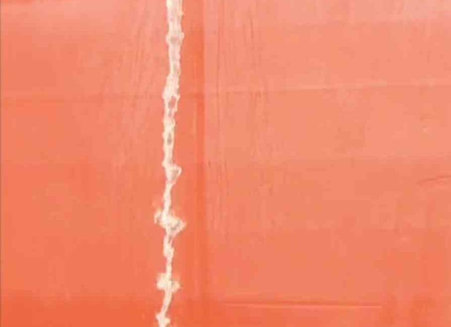 Yalova açıklarında denize kirli balast tahliye eden Panama bayraklı "Narı