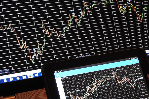 ABD vadeli endeksler hafif pozitif açılışla başladı. İngiltere'den TÜFE verisi,