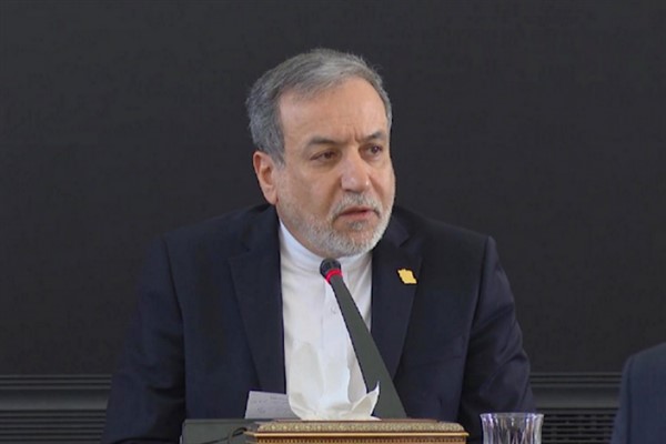 Arakçi, Tahran ve Washington arasındaki iletişimin dost ülkeler aracılığıyla gerçekleştiğini