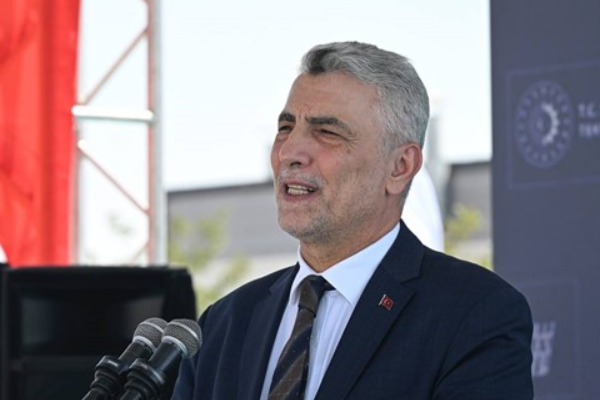 Ticaret Bakanı Ömer Bolat, Türkiye'nin küresel ticaret stratejilerini ve hedeflerini