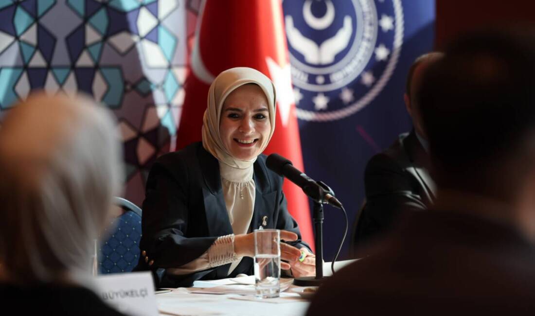 Aile ve Sosyal Hizmetler Bakanı Göktaş, eski milletvekili Halil Aydoğan'ın