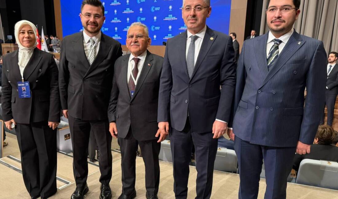 Kayseri Büyükşehir Belediye Başkanı Dr. Memduh Büyükkılıç, Cumhurbaşkanı Erdoğan'ın da