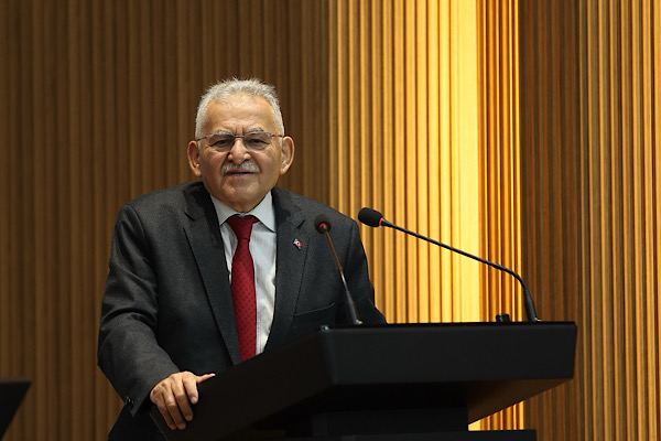 Büyükşehir Belediyesi, Meclis Salonu'nda 16 ilçe belediyesi ve kurumlarla yapılan