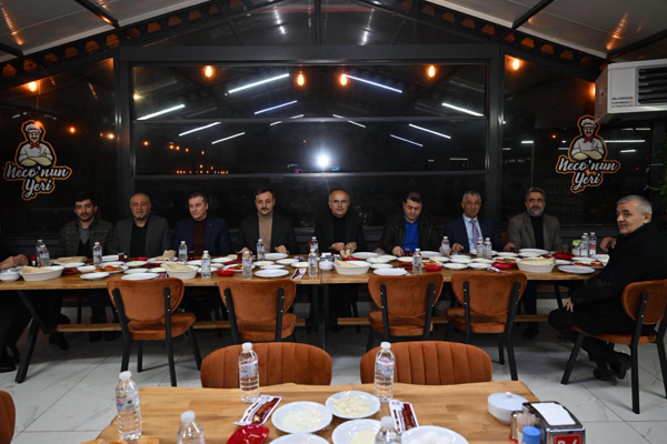 Büyükşehir Belediye Başkanı Sami Er, Malatya'daki toplu taşıma personeliyle buluştu.