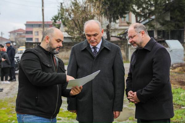 Düzce Belediye Başkanı Faruk Özlü, Belediye Başkan Yardımcıları Hasan Günden