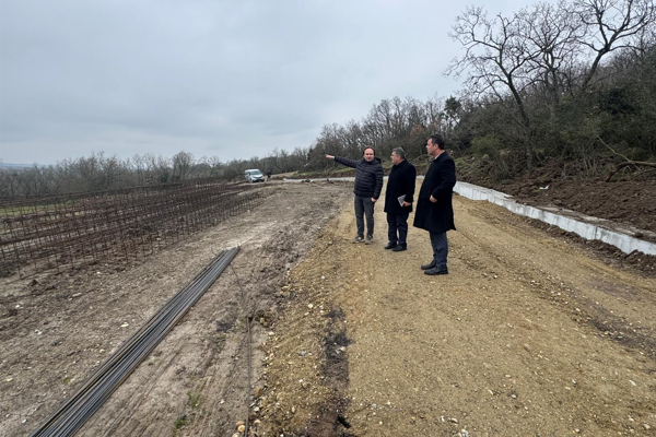 Ağırmeşe-Esetçe bölgesindeki Doğal Yaşam Alanı'nda hayvanlar için bakım merkezi inşaatı