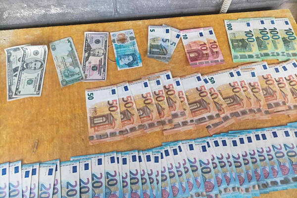 Bulgaristan'da gerçekleştirilen operasyonlarda suçlarla mücadele ve seçim güvenliği sağlandı. Suhindol