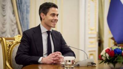 Hollanda Başbakanı Jetten, Helsinki'deki JEF Liderler Zirvesi'nde Birleşik Krallık Başbakanı