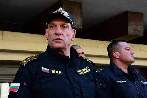 Bulgaristan'da seçim öncesi siyasi suçlara karşı önlem amaçlı operasyonlar yapıldı.