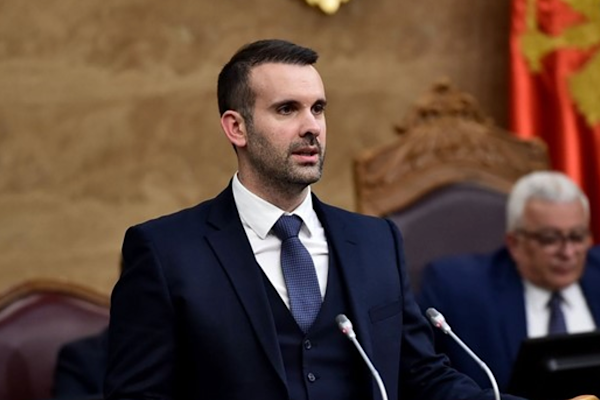 Karadağ Başbakanı Spajic, ülkenin Avrupa Birliği sürecine girildiğini belirterek siyasi