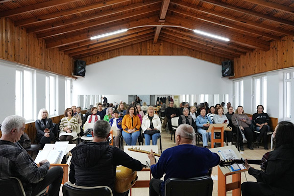 Konyaaltı Belediyesi bünyesinde faaliyet gösteren KONSEM, sanatla iç içe toplum