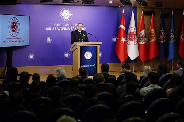 MSB, son bir haftada 2 PKK'lı teröristin teslim olduğunu açıkladı.