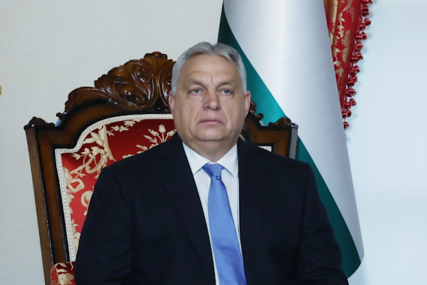 Macaristan Başbakanı Orban, Avrupa elitlerini eleştirerek Trump'ı ciddiye almamakla, Rus
