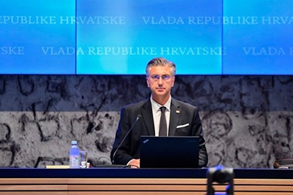 Hırvatistan Başbakanı Andrej Plenkovıc, Üç Deniz Konferansı'nda Romanya, Türkiye, Avrupa