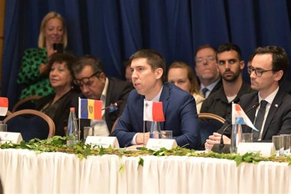 Moldova Başbakan Yardımcısı ve Dışişleri Bakanı Mihai Popşoi, Ukrayna'nın enerji