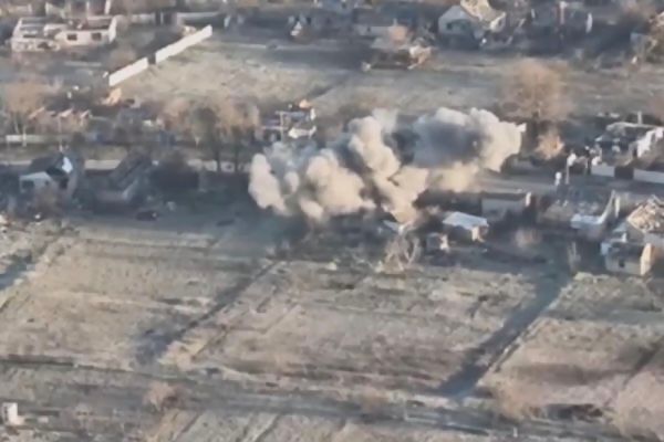 Rusya Savunma Bakanlığı Donetsk'te kontrolü ele geçirdi ve Ukrayna'ya ait