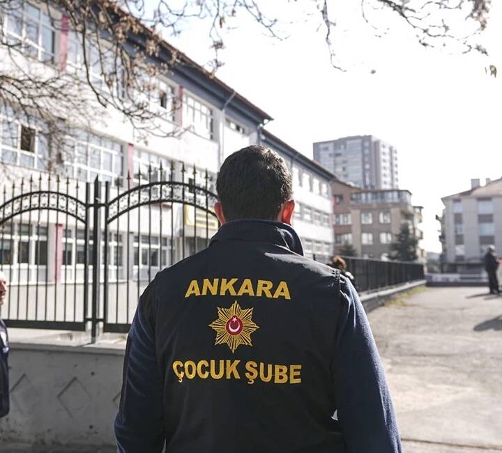 Son dönemde artan okul saldırılarının ardından yetkililer yeni güvenlik önlemlerini