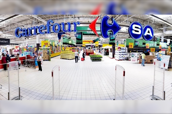 Bünyesinde bulunan A101 mağazalarıyla Türkiye’nin 81 ilinde faaliyet gösteren Yeni