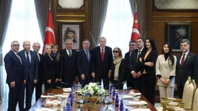 Cumhurbaşkanı Recep Tayyip Erdoğan, Baki Mert başkanlığındaki Türk Demokrasi Vakfı