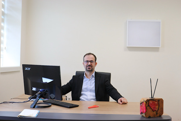 Şanlıurfa Harran Üniversitesi Hastanesi Tıbbi Onkoloji Anabilim Dalı Dr. Öğr.