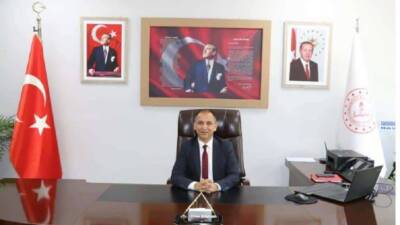 Kahramanmaraş İl Milli Eğitim Müdürü Erhan Baydur, Ayser Çalık Ortaokulu'ndaki