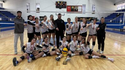 Kayapınar Belediyesi Öz Kayapınar Belediye Spor kadın voleybol takımı grup