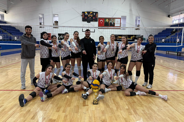 Kayapınar Belediyesi Öz Kayapınar Belediye Spor kadın voleybol takımı grup
