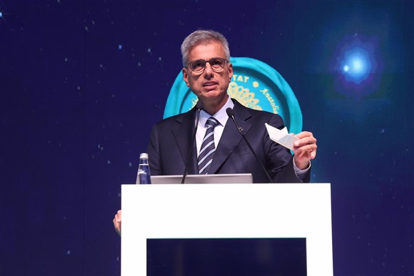 Sağlık Bakanı Kemal Memişoğlu, resmi temaslar kapsamında bulunduğu Özbekistan’da Buhara