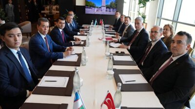 Sağlık Bakanı Prof. Dr. Kemal Memişoğlu, Özbekistan’ın Semerkant şehrinde düzenlenen